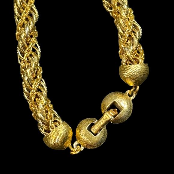 Vintage Monet Signed Double Twisted Rope Chain Necklace Gold Tone Thick Mod Wife - Picture 3 of 5